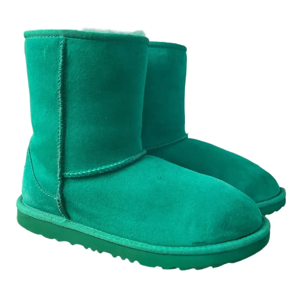 UGG classic short
